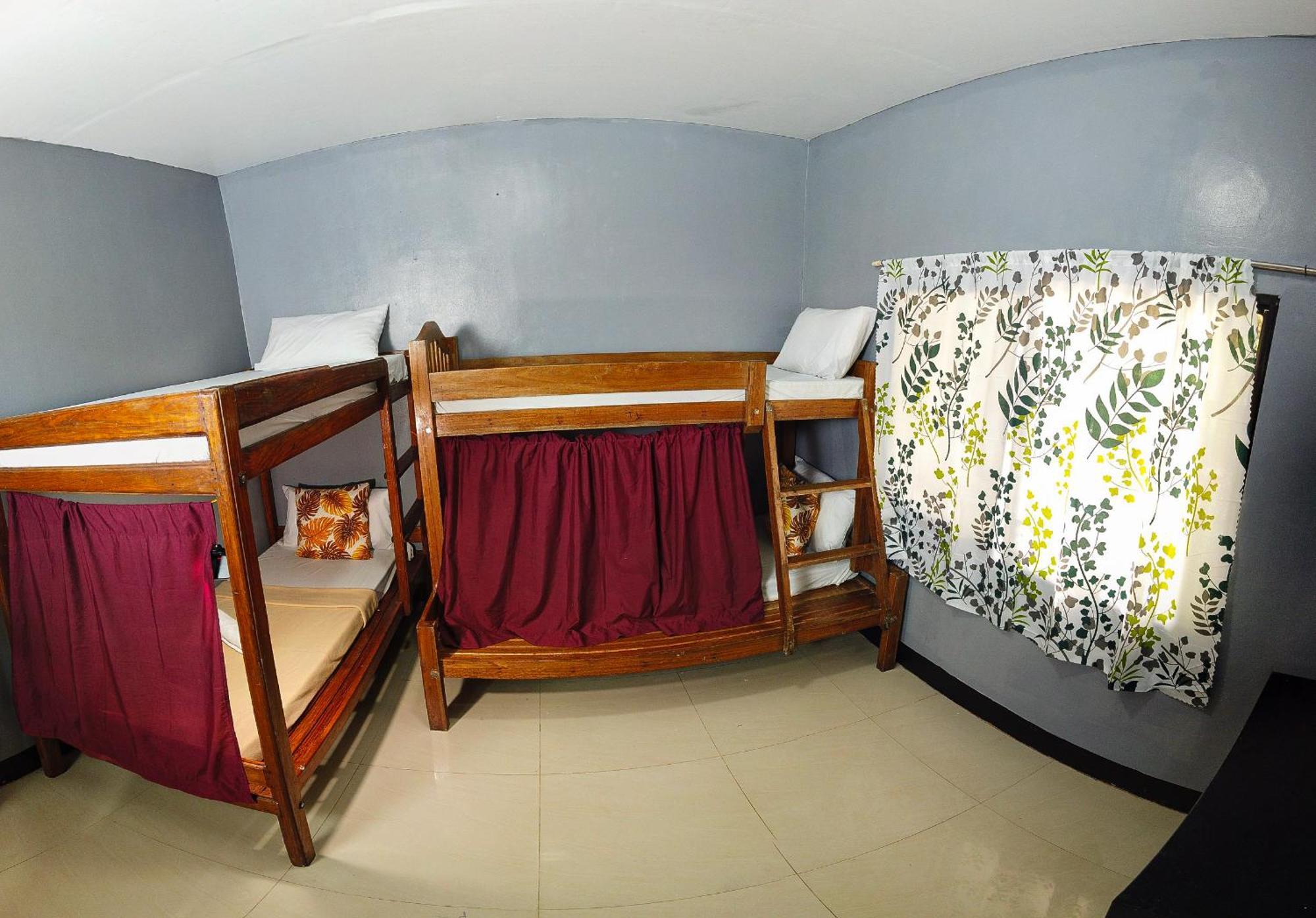 Amparo'S Tourist Inn - Coron Exteriör bild